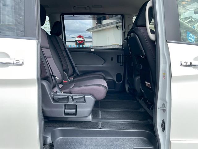 セレナ e-パワー ハイウェイスターV 車両品質評価書付 アラウンドビューモニター ステアリングヒーター 両側パワースライドドア シートヒーター ステアリングリモコン エマージェンシーブレーキ Bluetooth クルーズコントロール(56枚目)