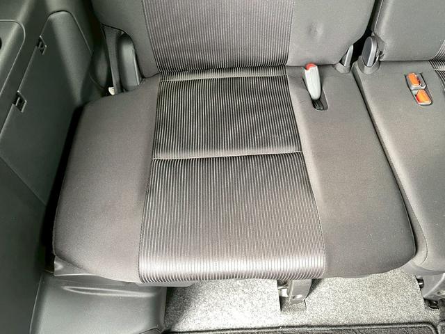 セレナ e-パワー ハイウェイスターV 車両品質評価書付 アラウンドビューモニター ステアリングヒーター 両側パワースライドドア シートヒーター ステアリングリモコン エマージェンシーブレーキ Bluetooth クルーズコントロール(60枚目)