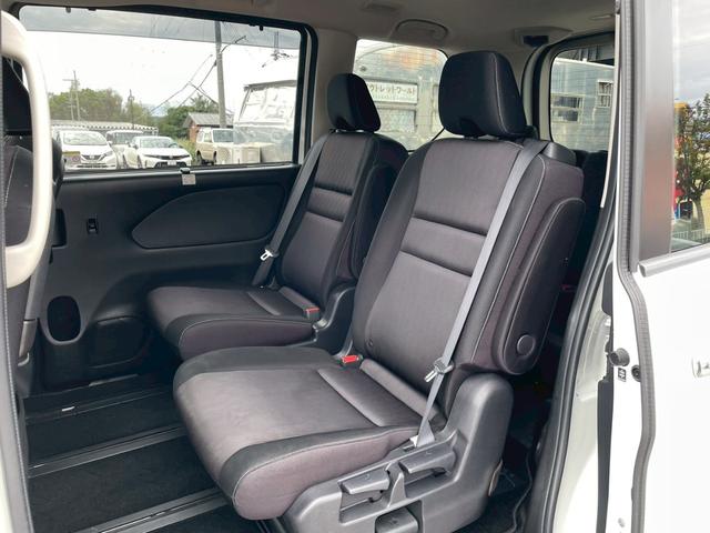 セレナ e-パワー ハイウェイスターV 車両品質評価書付 アラウンドビューモニター ステアリングヒーター 両側パワースライドドア シートヒーター ステアリングリモコン エマージェンシーブレーキ Bluetooth クルーズコントロール(69枚目)