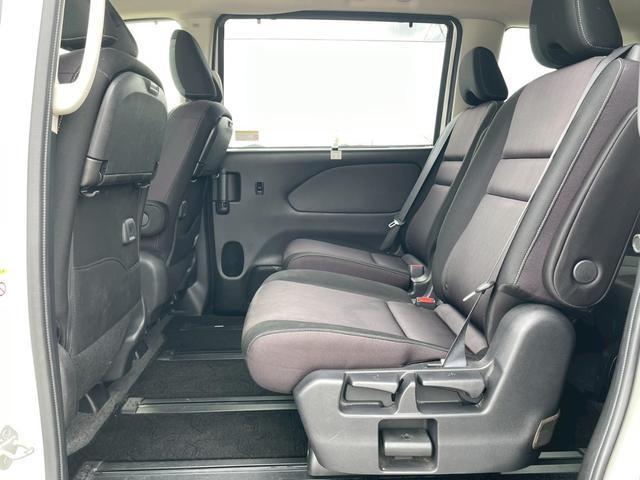 セレナ e-パワー ハイウェイスターV 車両品質評価書付 アラウンドビューモニター ステアリングヒーター 両側パワースライドドア シートヒーター ステアリングリモコン エマージェンシーブレーキ Bluetooth クルーズコントロール(74枚目)