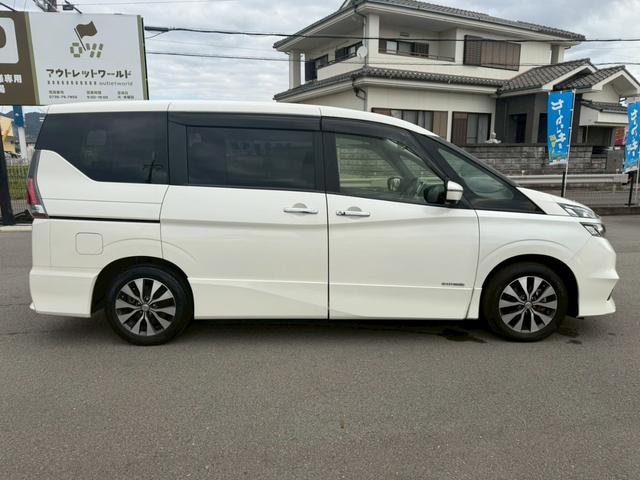 セレナ ハイウェイスター VセレクションII 車両品質評価書付 アラウンドビューモニター 純正フリップダウンモニター インテリジェントルームミラー プロパイロット 純正9インチナビ フルセグテレビ 両側パワースライドドア LEDヘッドライト(15枚目)