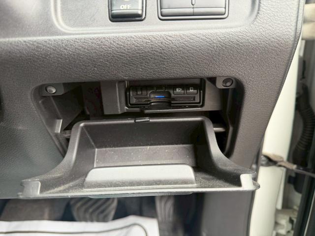 セレナ ハイウェイスター VセレクションII 車両品質評価書付 アラウンドビューモニター 純正フリップダウンモニター インテリジェントルームミラー プロパイロット 純正9インチナビ フルセグテレビ 両側パワースライドドア LEDヘッドライト(33枚目)