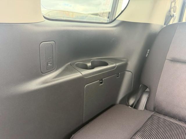 セレナ ハイウェイスター VセレクションII 車両品質評価書付 アラウンドビューモニター 純正フリップダウンモニター インテリジェントルームミラー プロパイロット 純正9インチナビ フルセグテレビ 両側パワースライドドア LEDヘッドライト(62枚目)
