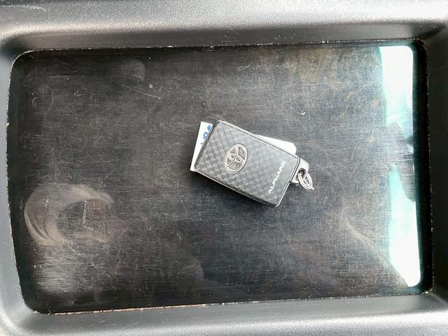 アルファード ２４０Ｓ　タイプゴールド　車両認定評価証明書付　メーカーＯＰナビゲーション　純性フリップダウンモニター　両側パワースライドドア　バックカメラ　ＥＴＣ　Ｂｌｕｅｔｏｏｔｈ　イージークローザー　ＤＶＤＣＤ　障害物センサー（22枚目）