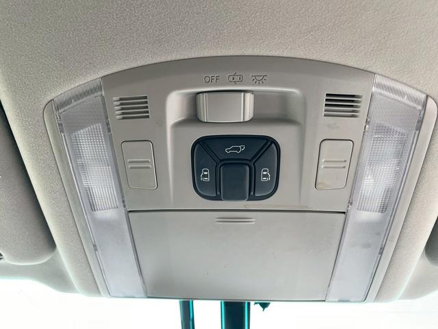 アルファード ２４０Ｓ　タイプゴールド　車両認定評価証明書付　メーカーＯＰナビゲーション　純性フリップダウンモニター　両側パワースライドドア　バックカメラ　ＥＴＣ　Ｂｌｕｅｔｏｏｔｈ　イージークローザー　ＤＶＤＣＤ　障害物センサー（33枚目）