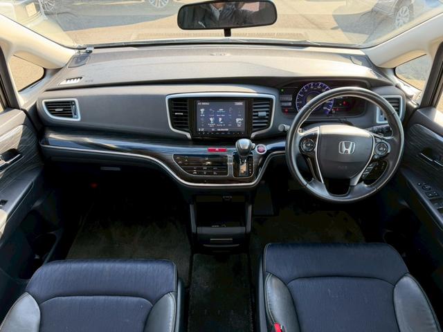 オデッセイ アブソルート・２０ｔｈアニバーサリーパッケージ　車両品質評価書付き　フリップダウンモニター　Ｂｌｕｅｔｏｏｔｈ機能　Ｗエアコン　両側パワースライドドア　クルーズコントロール　車線逸脱防止機能　衝突軽減ブレーキ　ステアリングリモコン　バックカメラ（22枚目）