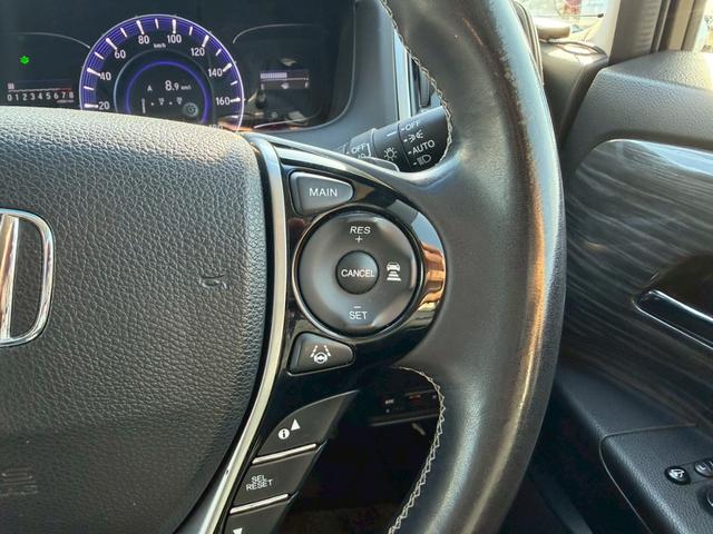 オデッセイ アブソルート・２０ｔｈアニバーサリーパッケージ　車両品質評価書付き　フリップダウンモニター　Ｂｌｕｅｔｏｏｔｈ機能　Ｗエアコン　両側パワースライドドア　クルーズコントロール　車線逸脱防止機能　衝突軽減ブレーキ　ステアリングリモコン　バックカメラ（26枚目）