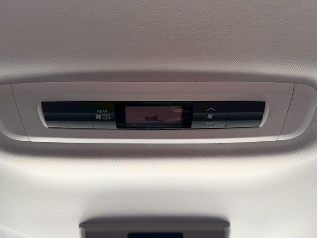 オデッセイ アブソルート・２０ｔｈアニバーサリーパッケージ　車両品質評価書付き　フリップダウンモニター　Ｂｌｕｅｔｏｏｔｈ機能　Ｗエアコン　両側パワースライドドア　クルーズコントロール　車線逸脱防止機能　衝突軽減ブレーキ　ステアリングリモコン　バックカメラ（39枚目）