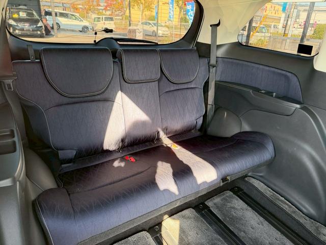 オデッセイ アブソルート・２０ｔｈアニバーサリーパッケージ　車両品質評価書付き　フリップダウンモニター　Ｂｌｕｅｔｏｏｔｈ機能　Ｗエアコン　両側パワースライドドア　クルーズコントロール　車線逸脱防止機能　衝突軽減ブレーキ　ステアリングリモコン　バックカメラ（56枚目）