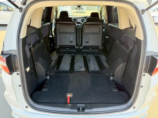 オデッセイ アブソルート・２０ｔｈアニバーサリーパッケージ　車両品質評価書付き　フリップダウンモニター　Ｂｌｕｅｔｏｏｔｈ機能　Ｗエアコン　両側パワースライドドア　クルーズコントロール　車線逸脱防止機能　衝突軽減ブレーキ　ステアリングリモコン　バックカメラ（61枚目）