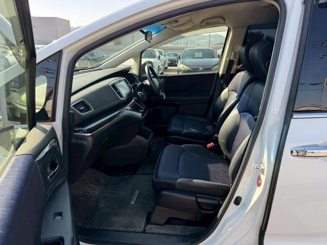 オデッセイ アブソルート・２０ｔｈアニバーサリーパッケージ　車両品質評価書付き　フリップダウンモニター　Ｂｌｕｅｔｏｏｔｈ機能　Ｗエアコン　両側パワースライドドア　クルーズコントロール　車線逸脱防止機能　衝突軽減ブレーキ　ステアリングリモコン　バックカメラ（75枚目）