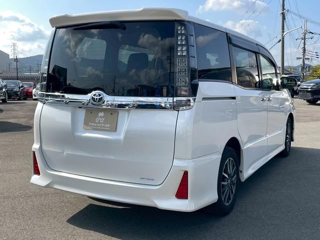 ヴォクシー ZS 認定評価付車両 ナビゲーション 後席モニター フルセグチューナー Bluetooth DVD/CD バックカメラ 両側パワースライドドア スマートキー ステアリングリモコン アルミホイール(11枚目)