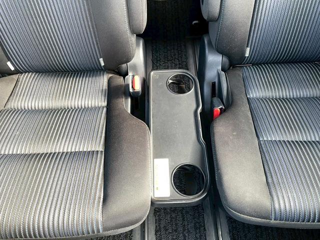 ヴォクシー ZS 認定評価付車両 ナビゲーション 後席モニター フルセグチューナー Bluetooth DVD/CD バックカメラ 両側パワースライドドア スマートキー ステアリングリモコン アルミホイール(50枚目)