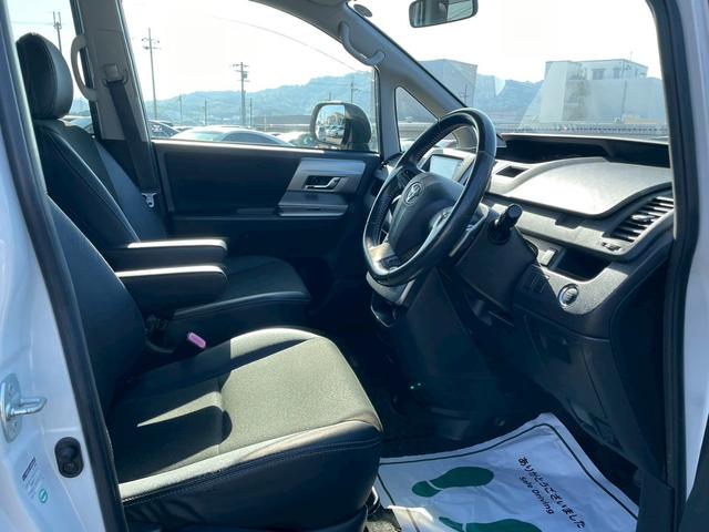 ヴォクシー ＺＳ　煌Ｚ　車両品質評価書付　ナビゲーション　バックカメラ　フルセグチューナー　ＣＤ　両側パワースライドドア　Ｂｌｕｅｔｏｏｔｈ　ステアリングリモコン　スマートキー　スライドドア　電動格納ミラー全席パワーウインド（41枚目）