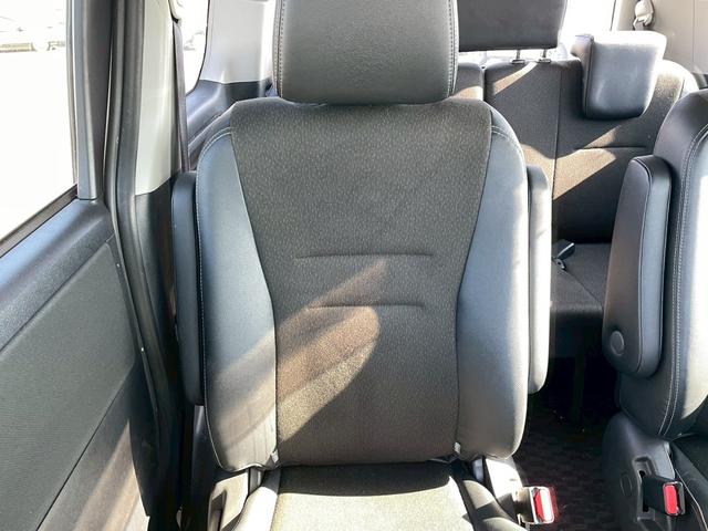 ヴォクシー ＺＳ　煌Ｚ　車両品質評価書付　ナビゲーション　バックカメラ　フルセグチューナー　ＣＤ　両側パワースライドドア　Ｂｌｕｅｔｏｏｔｈ　ステアリングリモコン　スマートキー　スライドドア　電動格納ミラー全席パワーウインド（49枚目）