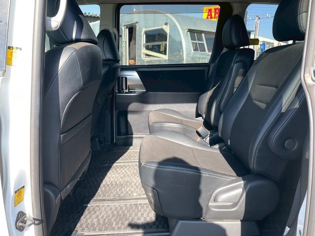 ヴォクシー ＺＳ　煌Ｚ　車両品質評価書付　ナビゲーション　バックカメラ　フルセグチューナー　ＣＤ　両側パワースライドドア　Ｂｌｕｅｔｏｏｔｈ　ステアリングリモコン　スマートキー　スライドドア　電動格納ミラー全席パワーウインド（67枚目）