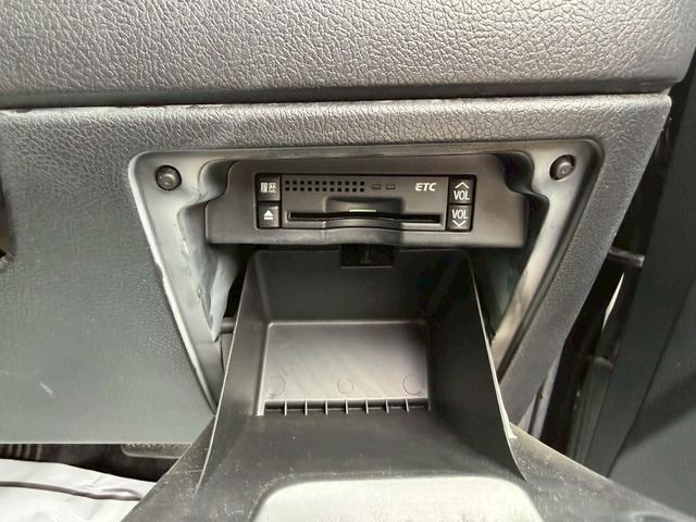 ヴォクシー Ｘ　Ｌエディション　車両品質評価書付き　バックカメラ　オートライト　ＥＴＣ　テレビ機能　スマートキー　パワースライドドア　全席パワーウィンド―　電動格納ミラー　ステアリングリモコン　テレビキット（24枚目）