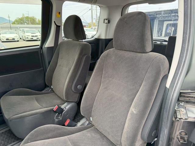 ヴォクシー Ｘ　Ｌエディション　車両品質評価書付き　バックカメラ　オートライト　ＥＴＣ　テレビ機能　スマートキー　パワースライドドア　全席パワーウィンド―　電動格納ミラー　ステアリングリモコン　テレビキット（60枚目）