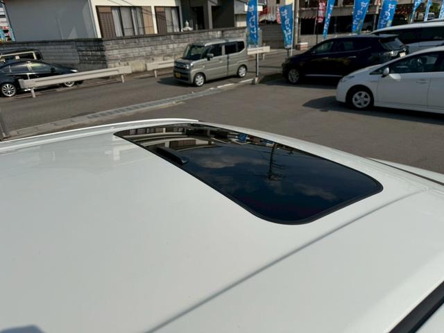 ヴェルファイア ２．５Ｚ　Ａエディション　ゴールデンアイズ　モデリスタフルエアロ　助手席スーパーロングスライド　フリップダウン　ツインムーンルーフ　両側パワースライド　パワーバックドア　クルーズコントロール　ビルトインＥＴＣ　ディーラーオプション１０インチナビ（25枚目）
