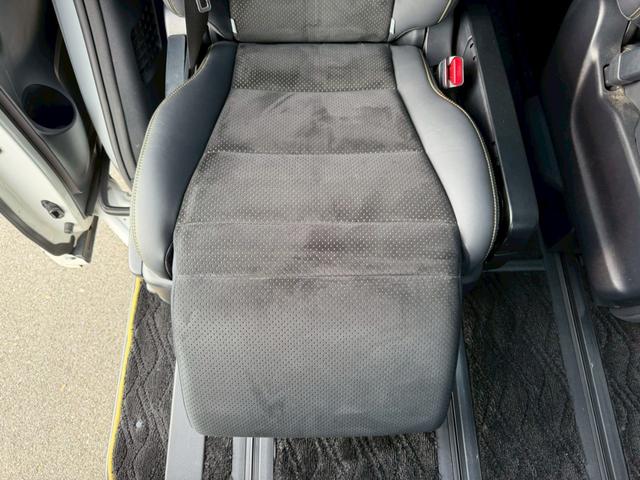 ヴェルファイア ２．５Ｚ　Ａエディション　ゴールデンアイズ　モデリスタフルエアロ　助手席スーパーロングスライド　フリップダウン　ツインムーンルーフ　両側パワースライド　パワーバックドア　クルーズコントロール　ビルトインＥＴＣ　ディーラーオプション１０インチナビ（58枚目）