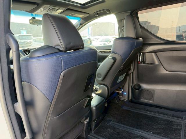 ヴェルファイア ２．５Ｚ　Ａエディション　ゴールデンアイズ　モデリスタフルエアロ　助手席スーパーロングスライド　フリップダウン　ツインムーンルーフ　両側パワースライド　パワーバックドア　クルーズコントロール　ビルトインＥＴＣ　ディーラーオプション１０インチナビ（70枚目）