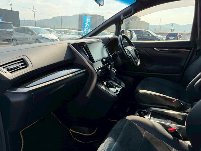 ヴェルファイア ２．５Ｚ　Ａエディション　ゴールデンアイズ　モデリスタフルエアロ　助手席スーパーロングスライド　フリップダウン　ツインムーンルーフ　両側パワースライド　パワーバックドア　クルーズコントロール　ビルトインＥＴＣ　ディーラーオプション１０インチナビ（74枚目）