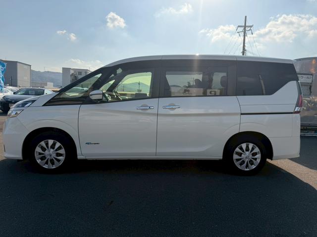 セレナ 　車両品質評価書付き　プロパイロット　インテリジェントルームミラー　アラウンドビューモニター　Ｂｌｕｅｔｏｏｔｈ機能　パーキングアシスト　両側パワースライドドア　ＥＴＣ　衝突軽減ブレーキ　シートアレンジ（11枚目）