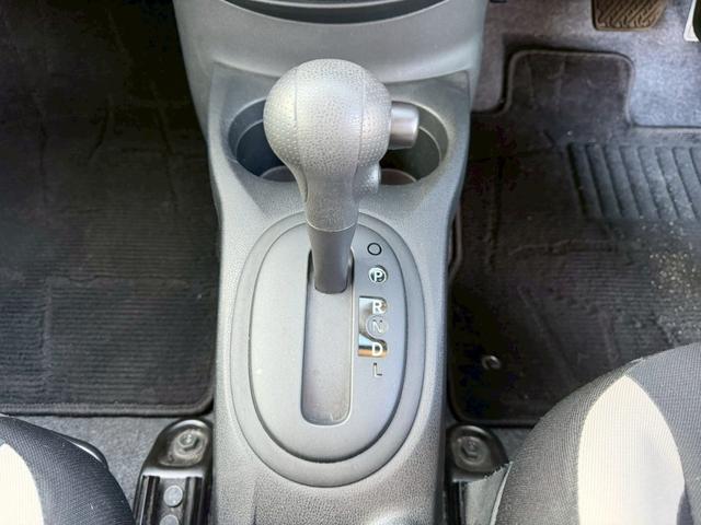 ノート Ｘ　車両品質評価書付き　アラウンドビューモニター　インテリジェントルームミラー　エマージェンシーブレーキ　バックカメラ　ＥＴＣ　ステアリングリモコン　レーンキープアシスト　アイドリングストップ　Ｐスタート（39枚目）