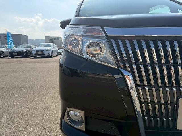 エスクァイア ハイブリッドＧｉ　車両品質評価書付き　ディーラーオプション９インチナビ　クルーズコントロール　バックカメラ　オートライト　シートヒーター　ＥＴＣ　テレビ機能　両側パワースライドドア　ステアリングリモコン　テレビキット（16枚目）