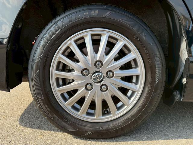 エスクァイア ハイブリッドＧｉ　車両品質評価書付き　ディーラーオプション９インチナビ　クルーズコントロール　バックカメラ　オートライト　シートヒーター　ＥＴＣ　テレビ機能　両側パワースライドドア　ステアリングリモコン　テレビキット（20枚目）