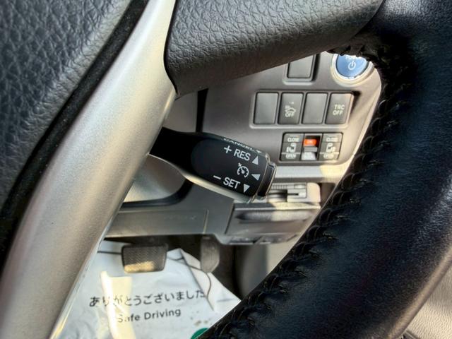 エスクァイア ハイブリッドＧｉ　車両品質評価書付き　ディーラーオプション９インチナビ　クルーズコントロール　バックカメラ　オートライト　シートヒーター　ＥＴＣ　テレビ機能　両側パワースライドドア　ステアリングリモコン　テレビキット（29枚目）