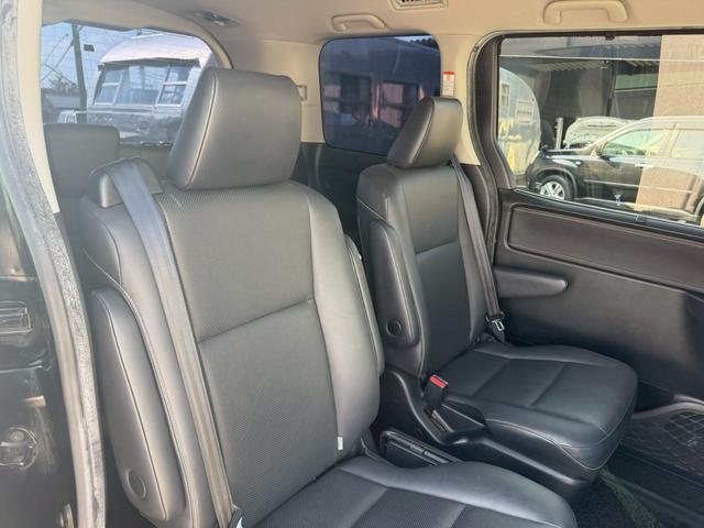 エスクァイア ハイブリッドＧｉ　車両品質評価書付き　ディーラーオプション９インチナビ　クルーズコントロール　バックカメラ　オートライト　シートヒーター　ＥＴＣ　テレビ機能　両側パワースライドドア　ステアリングリモコン　テレビキット（53枚目）