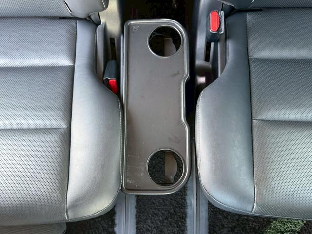 エスクァイア ハイブリッドＧｉ　車両品質評価書付き　ディーラーオプション９インチナビ　クルーズコントロール　バックカメラ　オートライト　シートヒーター　ＥＴＣ　テレビ機能　両側パワースライドドア　ステアリングリモコン　テレビキット（56枚目）