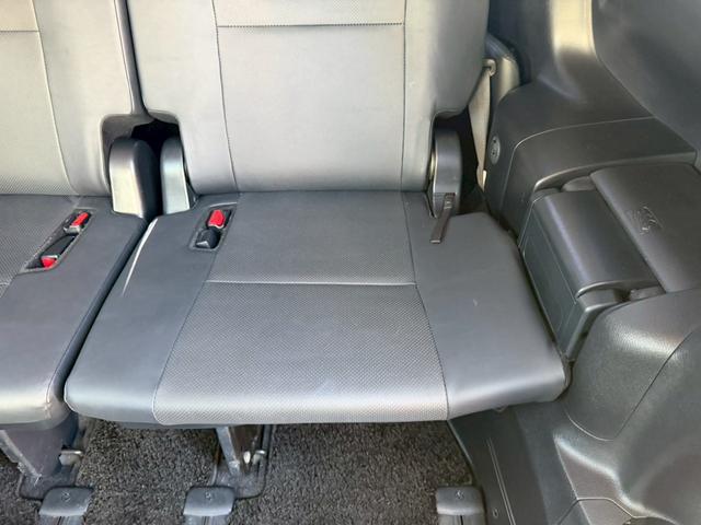 エスクァイア ハイブリッドＧｉ　車両品質評価書付き　ディーラーオプション９インチナビ　クルーズコントロール　バックカメラ　オートライト　シートヒーター　ＥＴＣ　テレビ機能　両側パワースライドドア　ステアリングリモコン　テレビキット（66枚目）