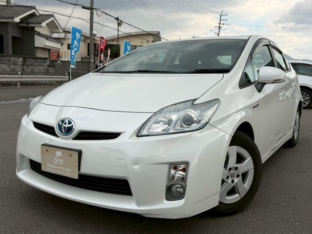 プリウス Ｓ　車両品質評価書付き　純正ナビゲーション　ＴＶ　バックカメラ　オートライト　ＥＴＣ　ＤＶＤ／ＣＤ　スマートキー　ステアリングリモコン　電動格納ミラー　運転席パワーウインドウ　助手席側パワーウインドウ（7枚目）