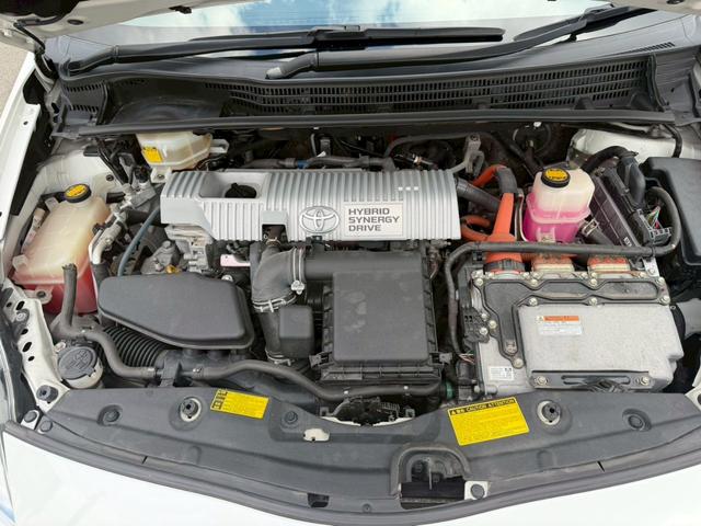 プリウス Ｓ　車両品質評価書付き　純正ナビゲーション　ＴＶ　バックカメラ　オートライト　ＥＴＣ　ＤＶＤ／ＣＤ　スマートキー　ステアリングリモコン　電動格納ミラー　運転席パワーウインドウ　助手席側パワーウインドウ（21枚目）