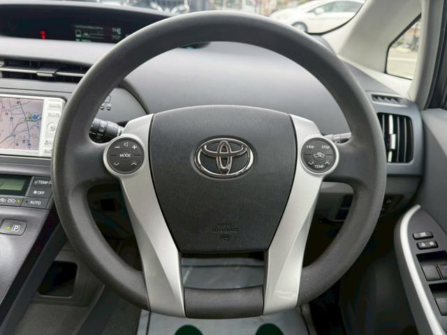 プリウス Ｓ　車両品質評価書付き　純正ナビゲーション　ＴＶ　バックカメラ　オートライト　ＥＴＣ　ＤＶＤ／ＣＤ　スマートキー　ステアリングリモコン　電動格納ミラー　運転席パワーウインドウ　助手席側パワーウインドウ（25枚目）