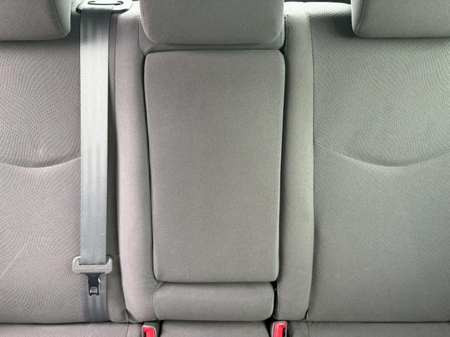 プリウス Ｓ　車両品質評価書付き　純正ナビゲーション　ＴＶ　バックカメラ　オートライト　ＥＴＣ　ＤＶＤ／ＣＤ　スマートキー　ステアリングリモコン　電動格納ミラー　運転席パワーウインドウ　助手席側パワーウインドウ（59枚目）