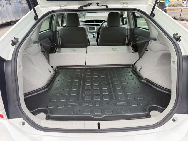 プリウス Ｓ　車両品質評価書付き　純正ナビゲーション　ＴＶ　バックカメラ　オートライト　ＥＴＣ　ＤＶＤ／ＣＤ　スマートキー　ステアリングリモコン　電動格納ミラー　運転席パワーウインドウ　助手席側パワーウインドウ（64枚目）