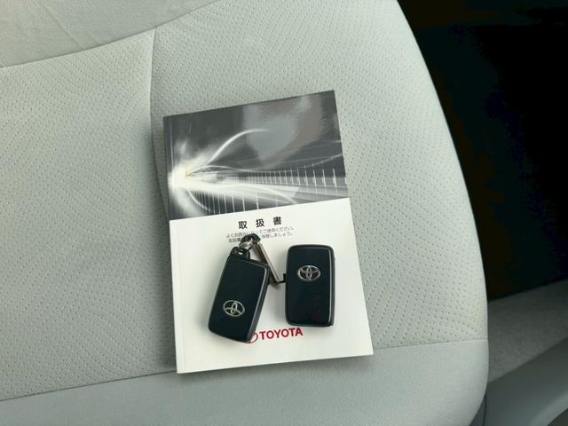 プリウス Ｓ　ＬＥＤエディション　車両品質評価書付き　バックカメラ　カーナビ　オートライト　ＥＴＣ　テレビ機能　ＣＤ・ＤＶＤ　スマートキー　スペアキー有　全席パワーウィンド―　ステアリングリモコン　ＡＣ機能　電動格納ミラー（22枚目）