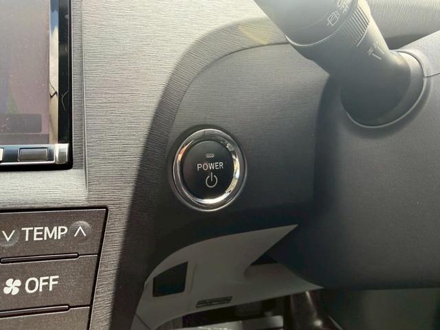 プリウス Ｓ　ＬＥＤエディション　車両品質評価書付き　バックカメラ　カーナビ　オートライト　ＥＴＣ　テレビ機能　ＣＤ・ＤＶＤ　スマートキー　スペアキー有　全席パワーウィンド―　ステアリングリモコン　ＡＣ機能　電動格納ミラー（32枚目）