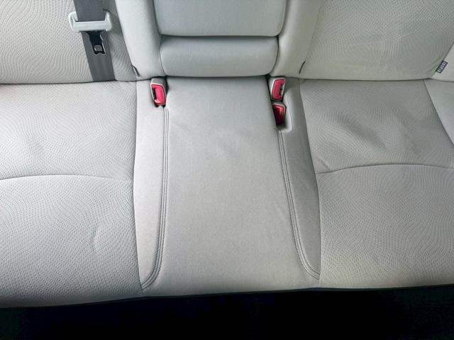 プリウス Ｓ　ＬＥＤエディション　車両品質評価書付き　バックカメラ　カーナビ　オートライト　ＥＴＣ　テレビ機能　ＣＤ・ＤＶＤ　スマートキー　スペアキー有　全席パワーウィンド―　ステアリングリモコン　ＡＣ機能　電動格納ミラー（60枚目）