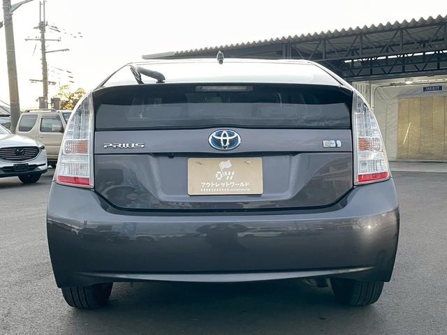 プリウス S LEDエディション 車両品質評価書付 バックカメラ 障害物センサー ワンセグチューナー ETC DVD/CD Bluetooth スマートキー 電動格納ミラー 全席パワーウインドウ シルバーメタリック カーナビゲーション(12枚目)