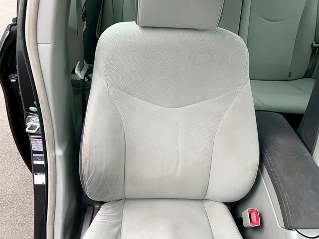プリウス S LEDエディション 車両品質評価書付 バックカメラ 障害物センサー ワンセグチューナー ETC DVD/CD Bluetooth スマートキー 電動格納ミラー 全席パワーウインドウ シルバーメタリック カーナビゲーション(46枚目)