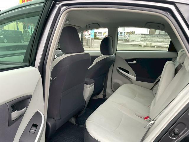プリウス S LEDエディション 車両品質評価書付 バックカメラ 障害物センサー ワンセグチューナー ETC DVD/CD Bluetooth スマートキー 電動格納ミラー 全席パワーウインドウ シルバーメタリック カーナビゲーション(60枚目)