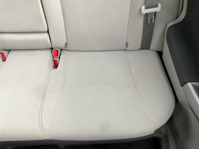 プリウス S LEDエディション 車両品質評価書付 バックカメラ 障害物センサー ワンセグチューナー ETC DVD/CD Bluetooth スマートキー 電動格納ミラー 全席パワーウインドウ シルバーメタリック カーナビゲーション(64枚目)