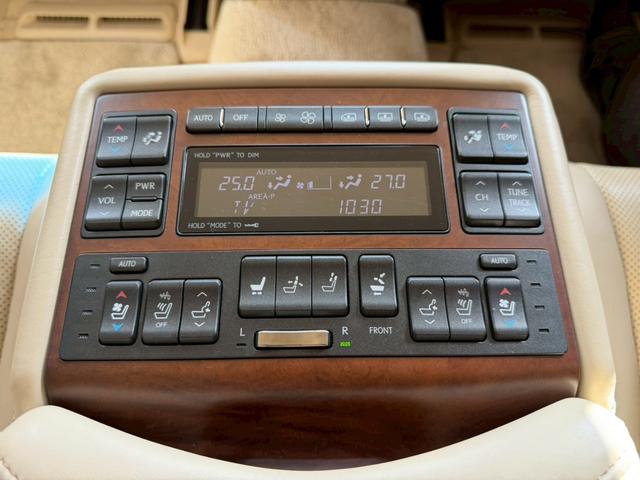 ☆後部座席電動機能☆