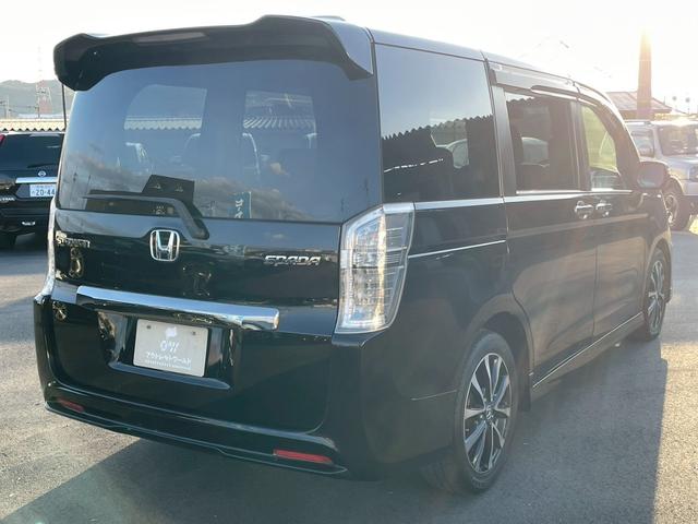 ステップワゴンスパーダ Ｚ　クールスピリット　車両品質評価書付き　両側パワースライドドア　クルーズコントロール　２列目アームレスト付きキャプテンシート　バックカメラ　オートライト　ＥＴＣ　ステアリングリモコン　３列目床下収納　スペアキー有（10枚目）