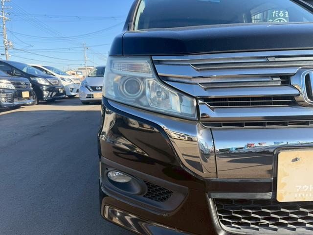 ステップワゴンスパーダ Ｚ　クールスピリット　車両品質評価書付き　両側パワースライドドア　クルーズコントロール　２列目アームレスト付きキャプテンシート　バックカメラ　オートライト　ＥＴＣ　ステアリングリモコン　３列目床下収納　スペアキー有（15枚目）