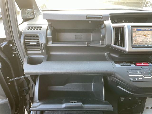 ステップワゴンスパーダ Ｚ　クールスピリット　車両品質評価書付き　両側パワースライドドア　クルーズコントロール　２列目アームレスト付きキャプテンシート　バックカメラ　オートライト　ＥＴＣ　ステアリングリモコン　３列目床下収納　スペアキー有（38枚目）